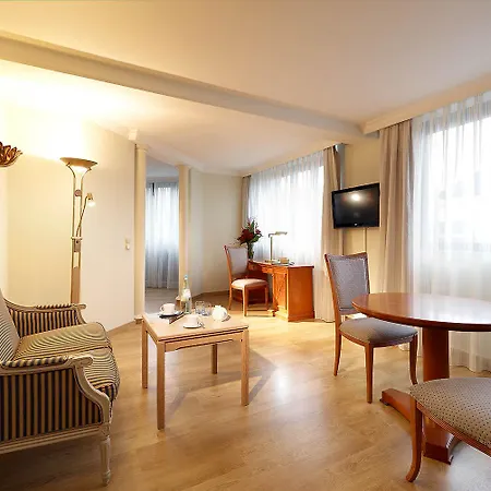 Отель Regent 4*