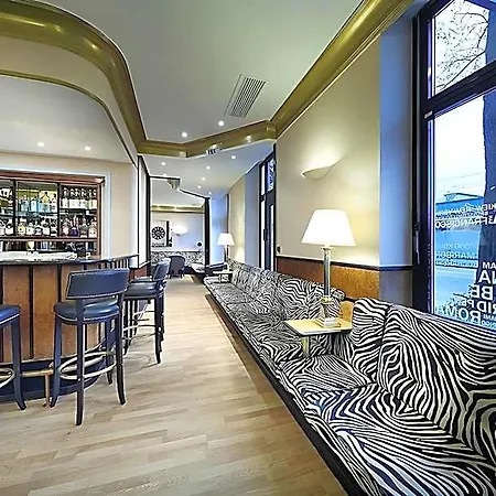 Regent Hotel 4*