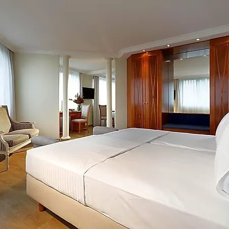 Regent Hotel 4*