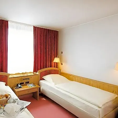 Regent 4*