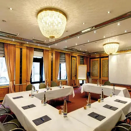 Отель Regent 4*